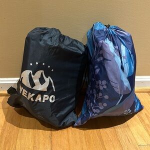 His & hers Wekapo air loungers.